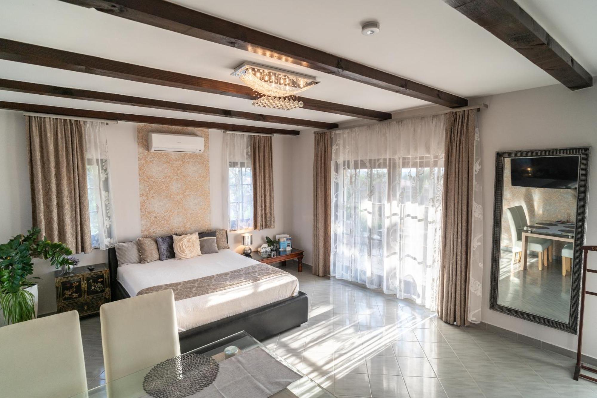 Villa Garden ซาลาแอแกร์แซค ภายนอก รูปภาพ