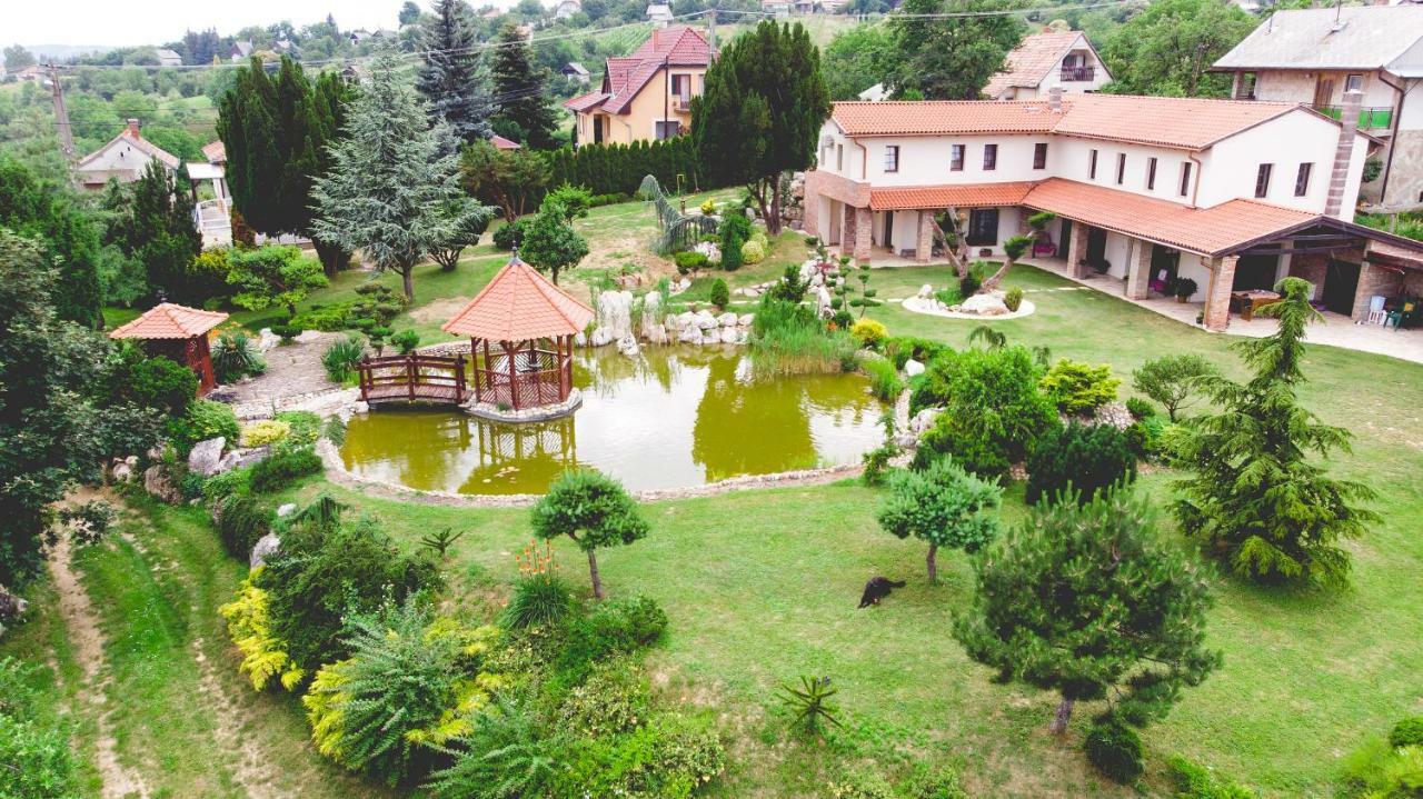 Villa Garden ซาลาแอแกร์แซค ภายนอก รูปภาพ